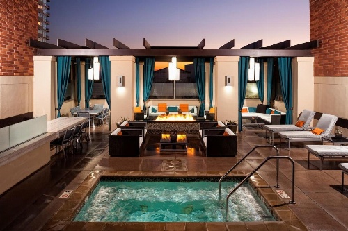 Wilshire Apartment 215 - 3 bedroom image 1