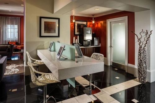 Wilshire Apartment 215 - 3 bedroom image 12