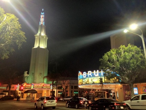 Wilshire Apartment 215 - 3 bedroom image 13
