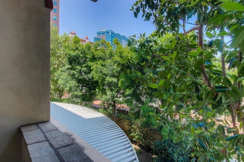 Wilshire Apartment 215 - 3 bedroom image 30