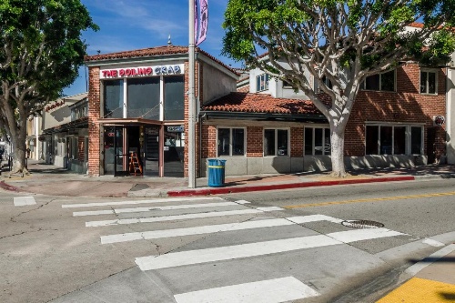 Wilshire Apartment 215 - 3 bedroom image 36